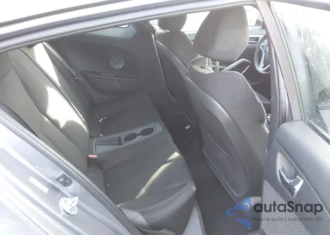 2016 Hyundai Veloster z USA, uszkodzony, nr VIN KMHTC6AD2GU283301